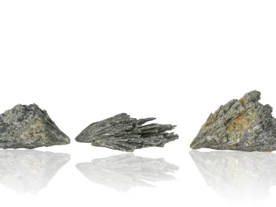 Schwarzer Kyanit