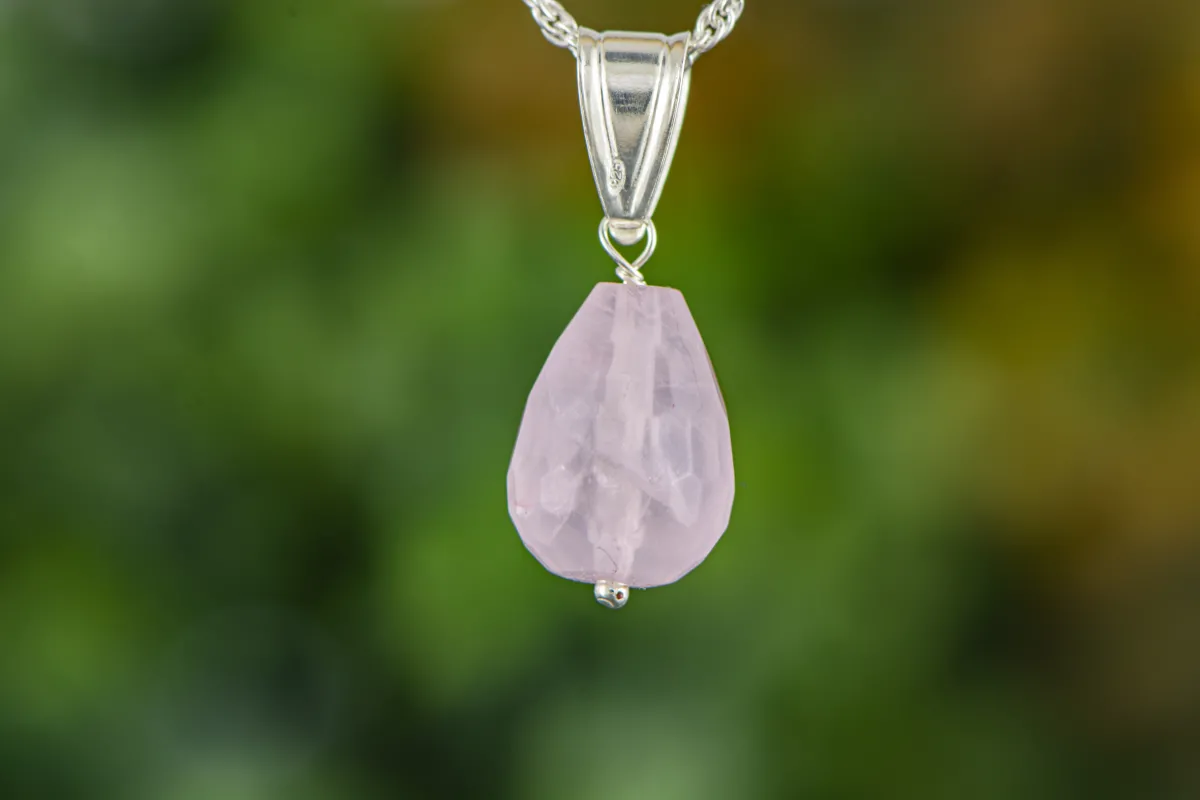 Anhänger mit Rosenquarz