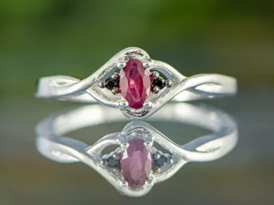 Ring mit Rubin