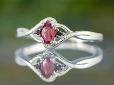 Ring mit Rubin