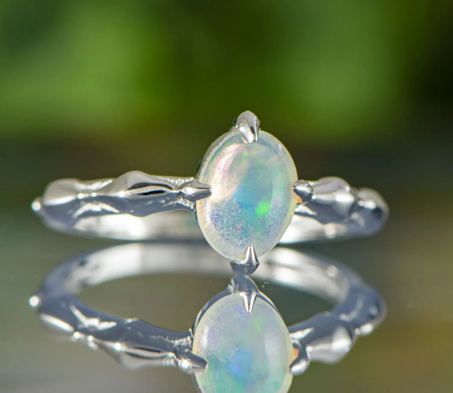 Ring mit Edelopal