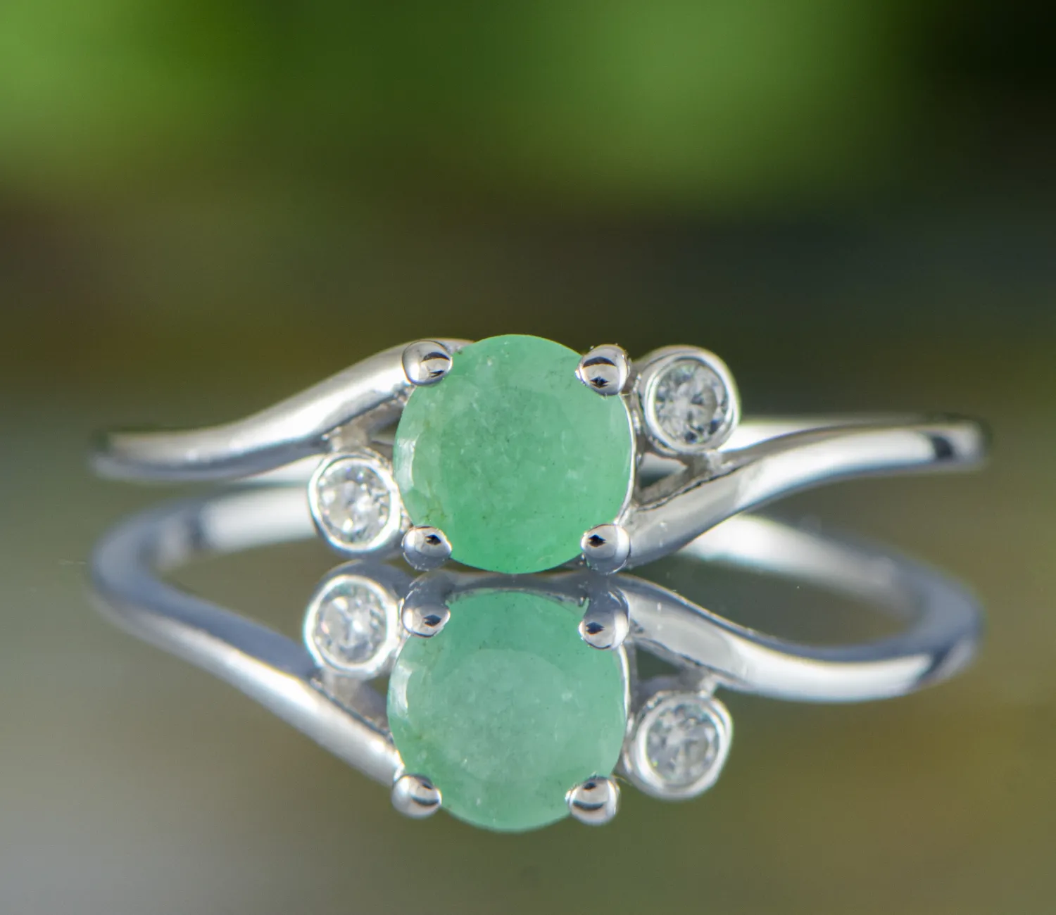 Ring mit Smaragd