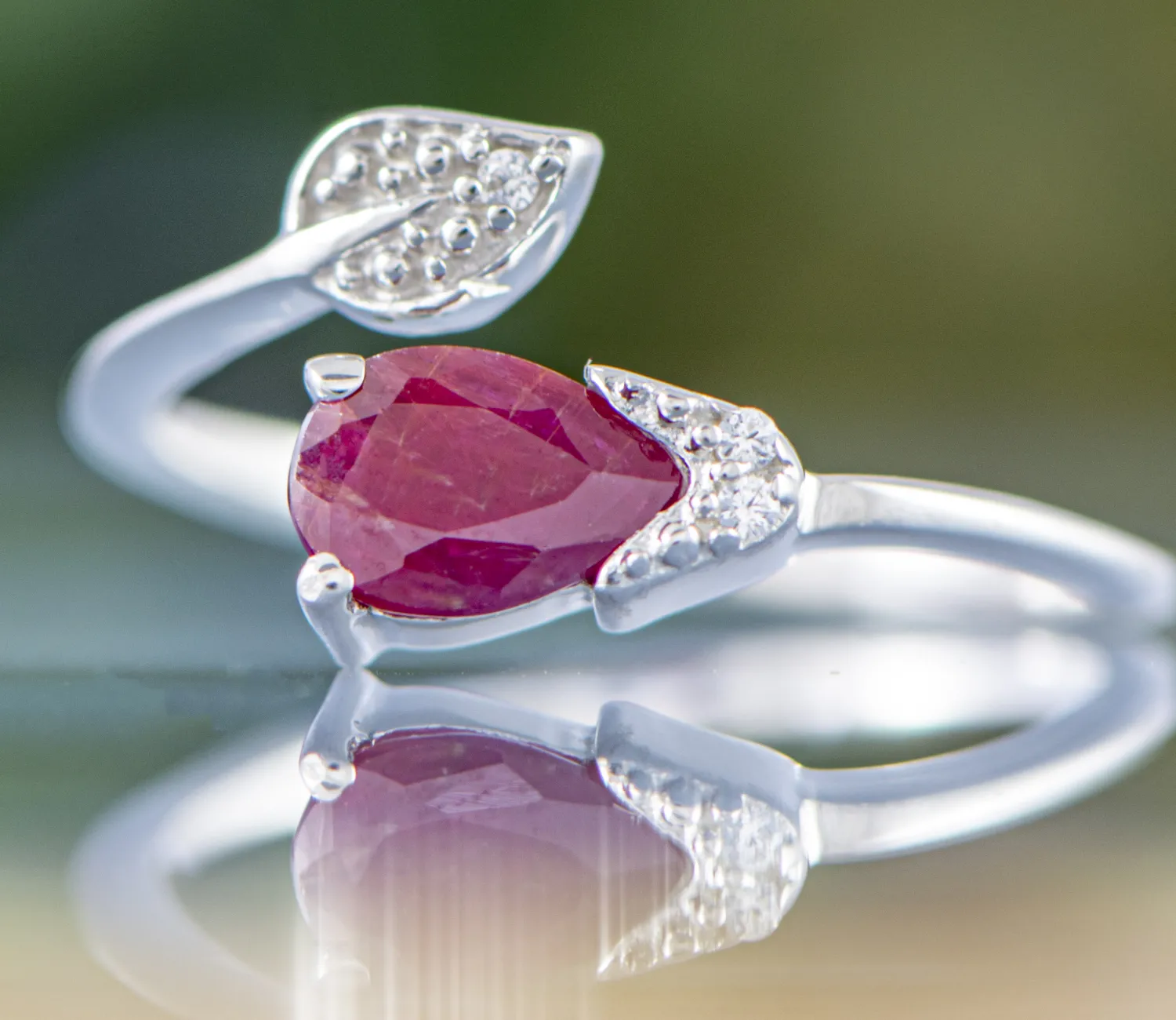 Ring mit Rubin