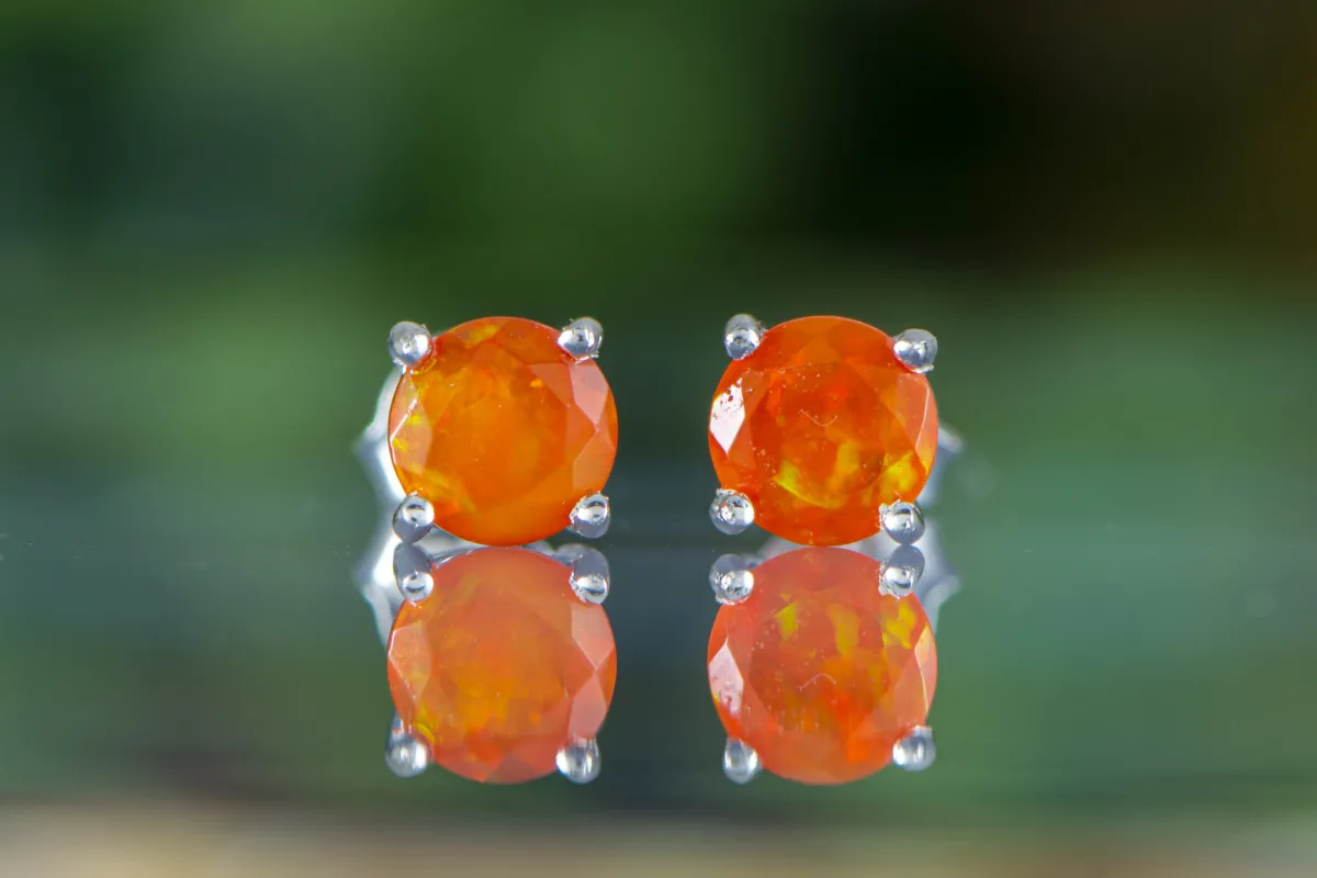 Ohrringe mit Feueropal 5mm