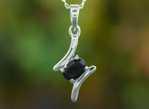Anhänger mit schwarzem Turmalin 7x5mm