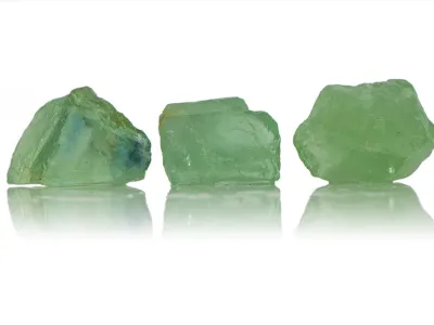 Unbearbeiteter grüner Fluorit