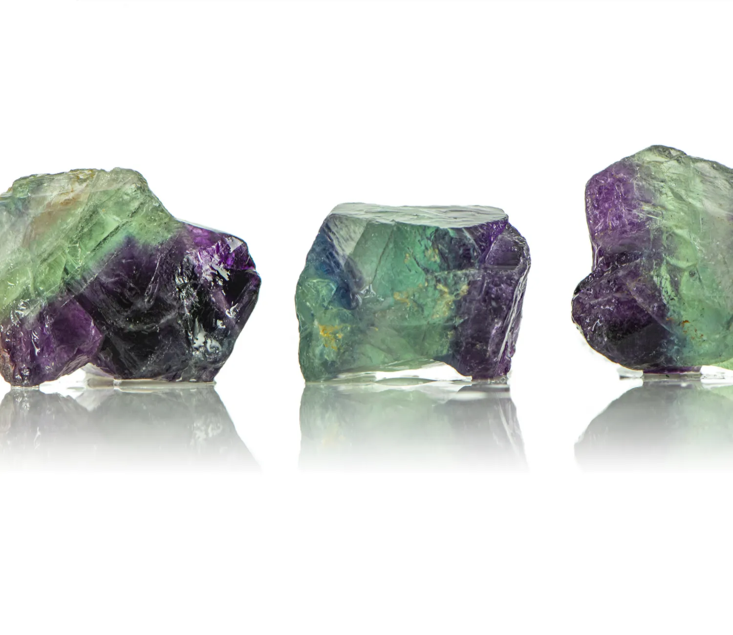 Unbearbeiteter zweifarbiger Fluorit