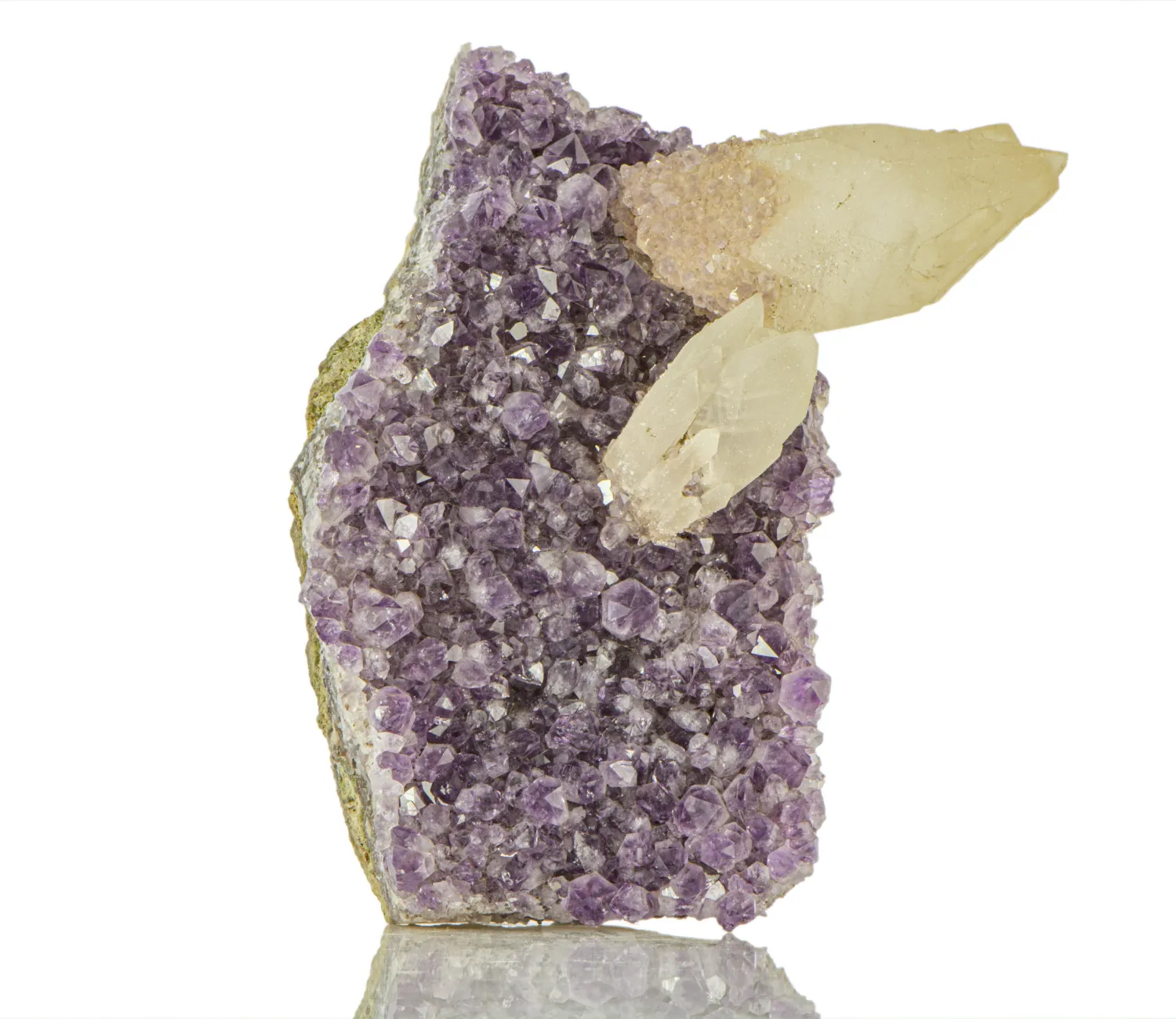 Amethyst mit Calcit