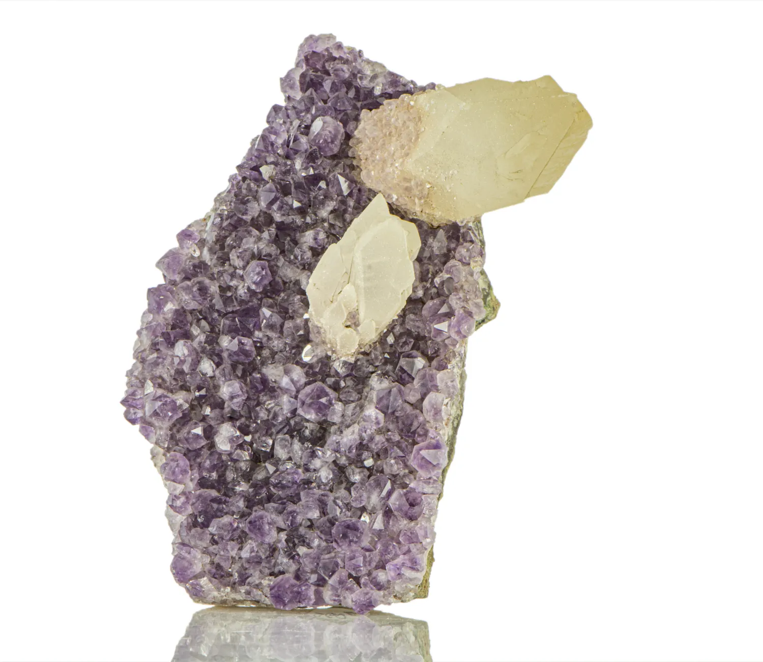 Amethyst mit Calcit