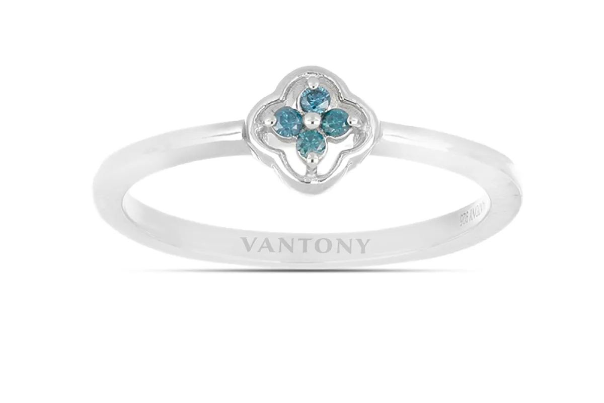 Silberring mit blauen Diamanten