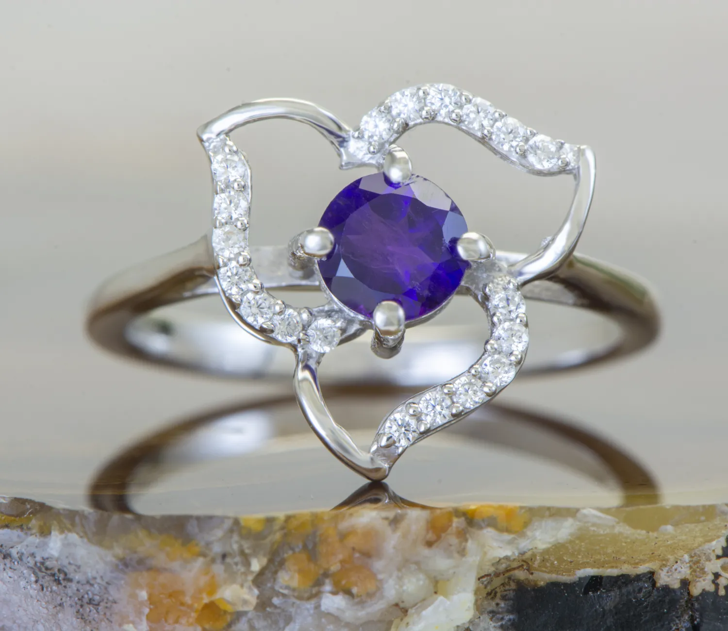 Ring mit Amethyst
