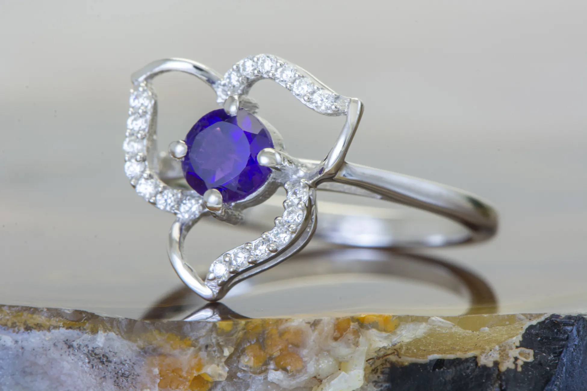 Ring mit Amethyst