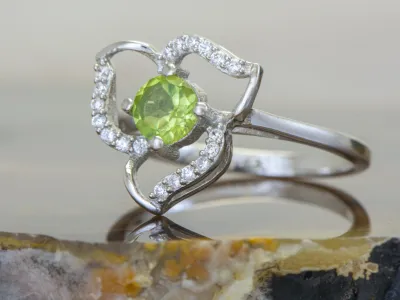 Silberring mit Peridot