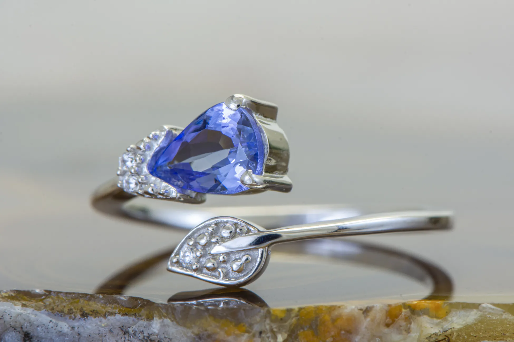 Ring mit Tansanit
