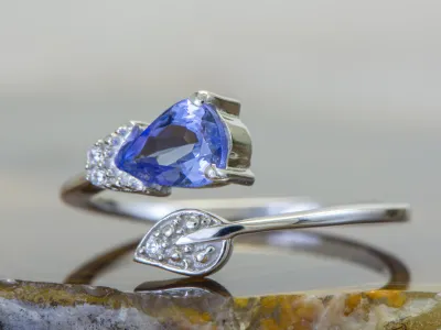 Ring mit Tansanit