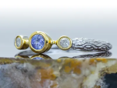 Ring mit Tansanit und Diamanten