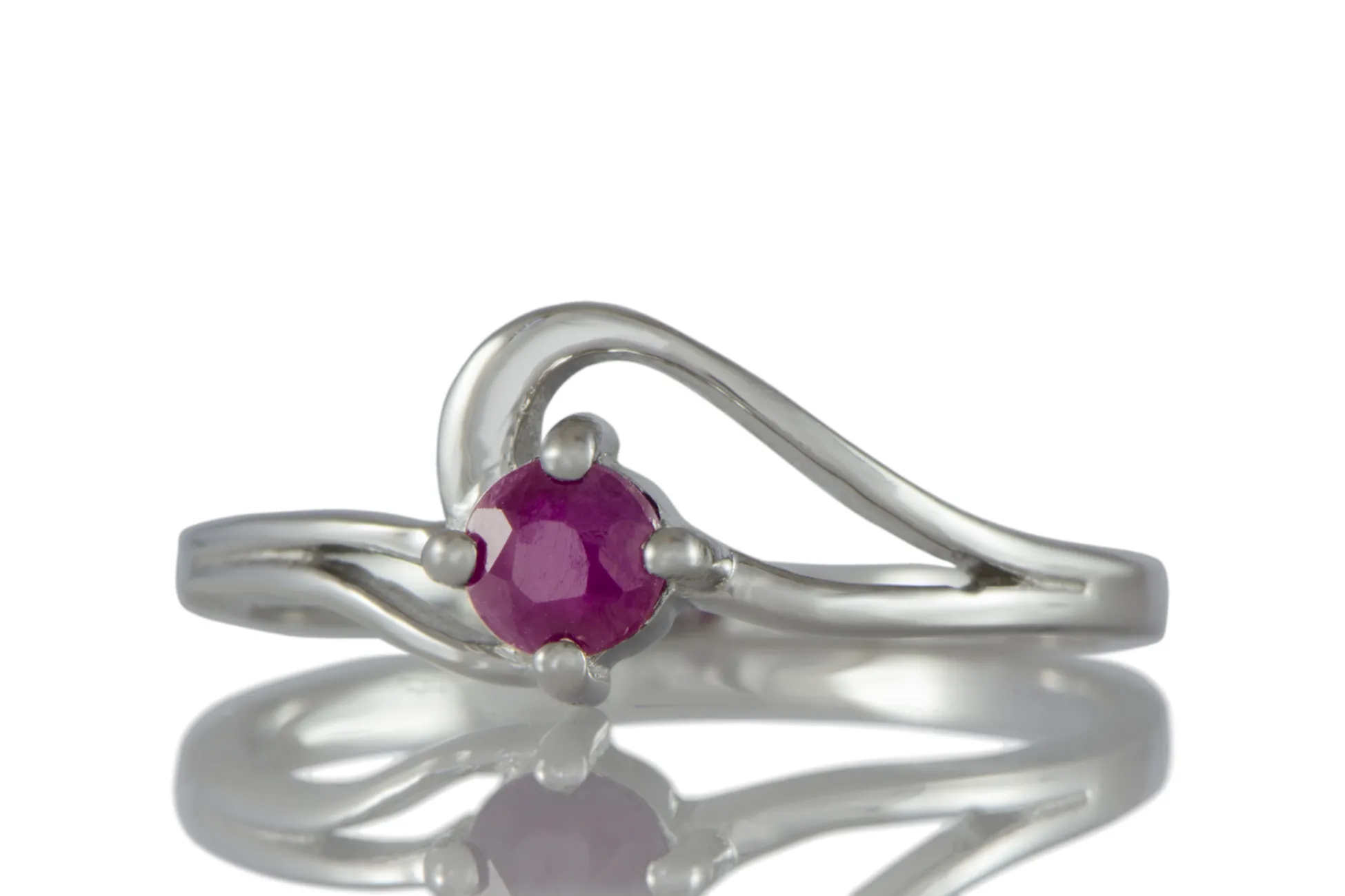 Ring mit Rubin