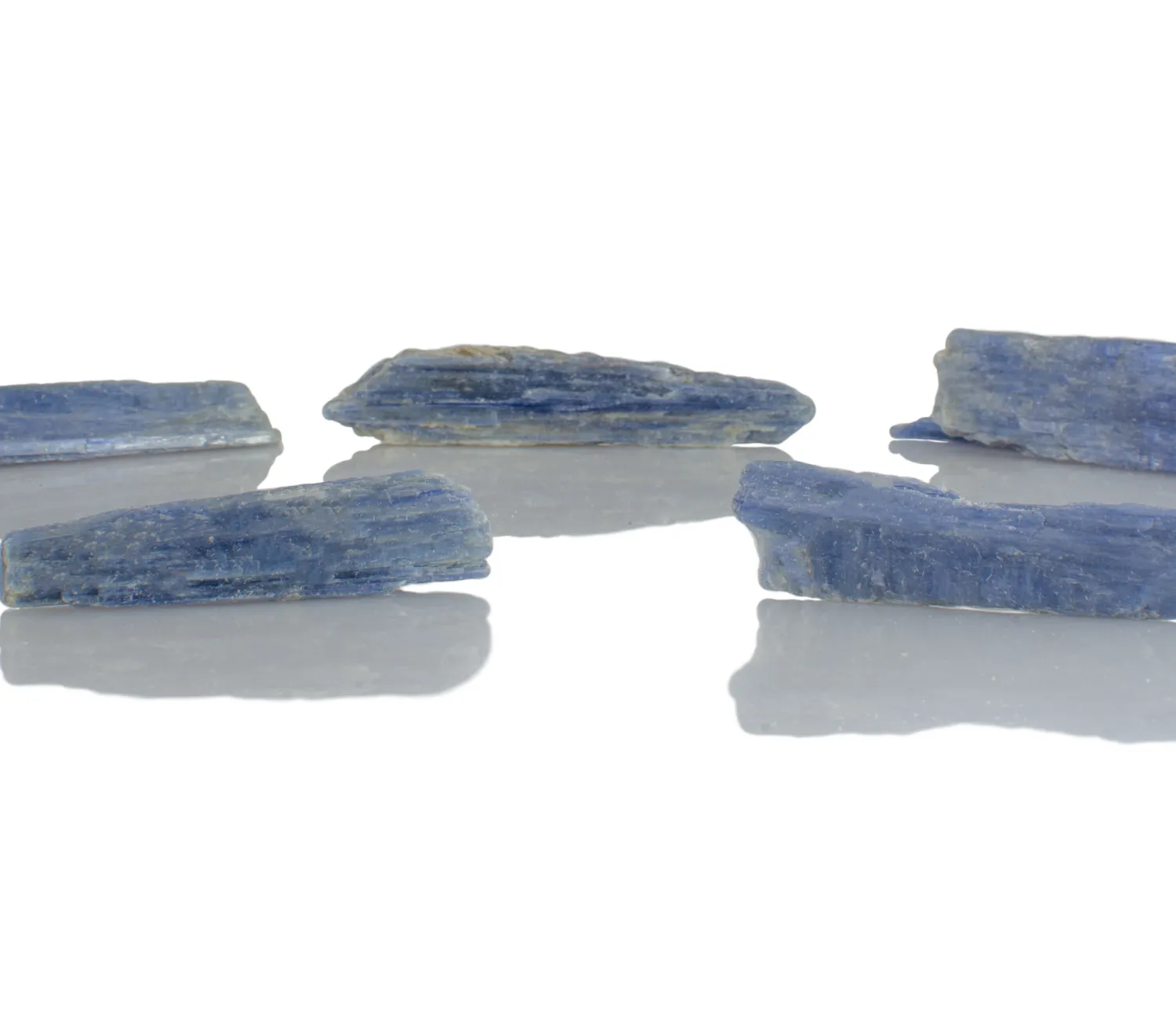 Blaue Kyanit-Kristalle