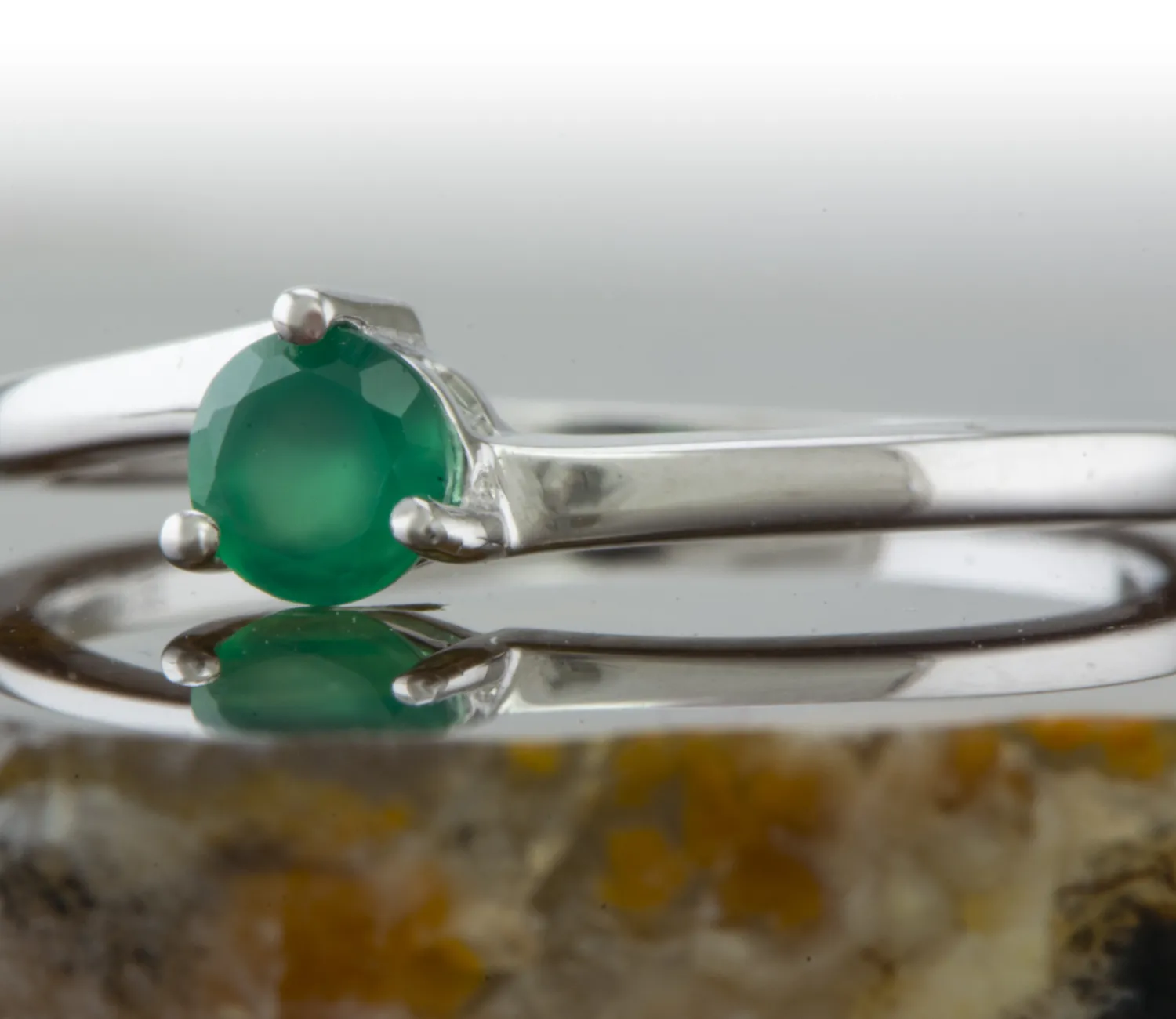 Ring mit grünem Achat