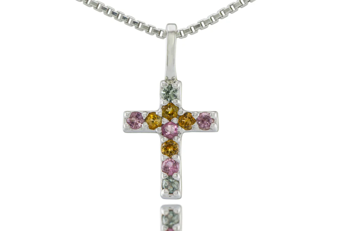 Silbernes Kreuz mit Turmalin