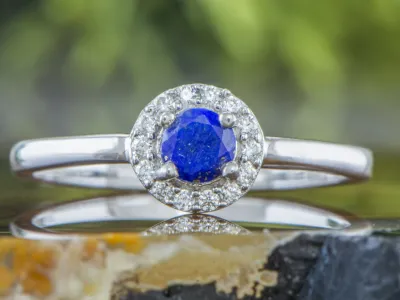 Silberring mit Lapislazuli