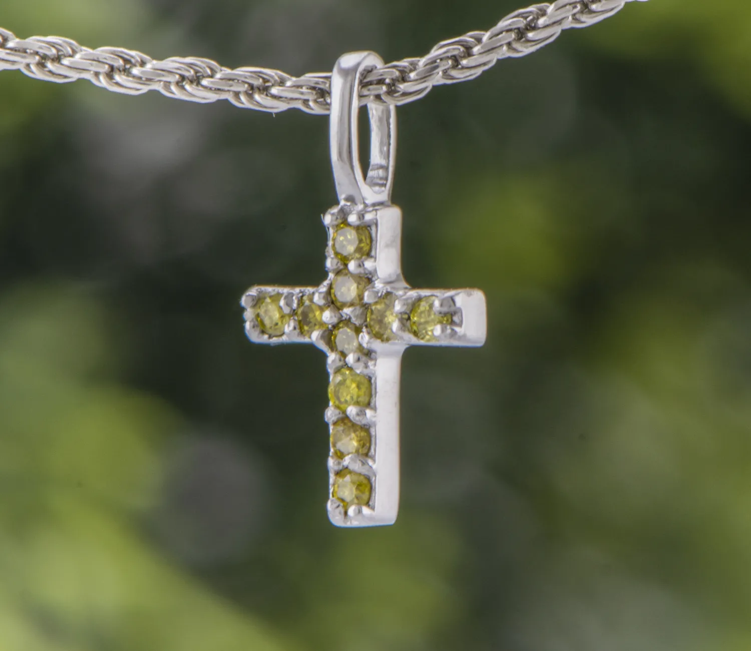 Kreuz mit Gelben Diamanten