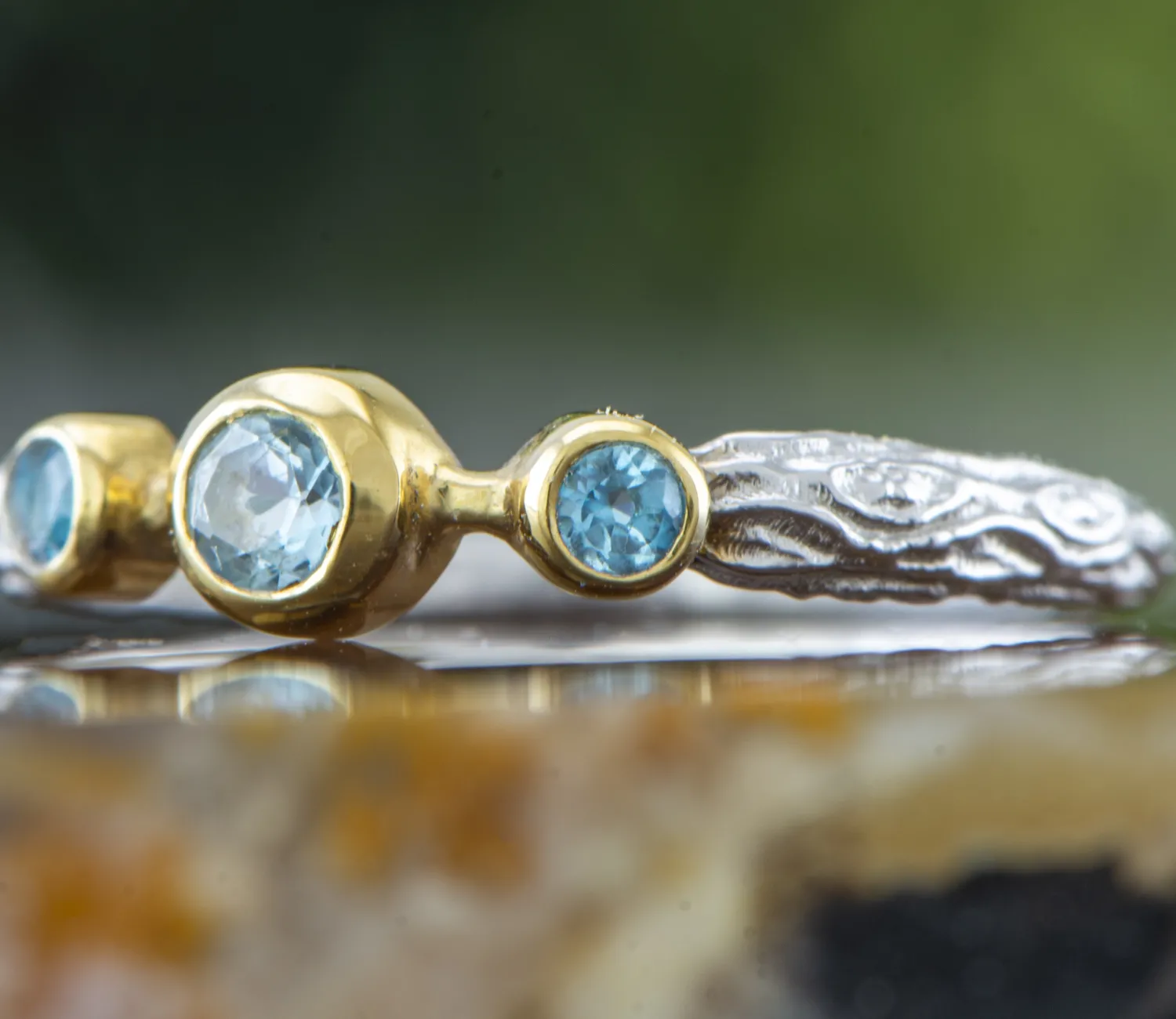 Ring mit Blauem Topas