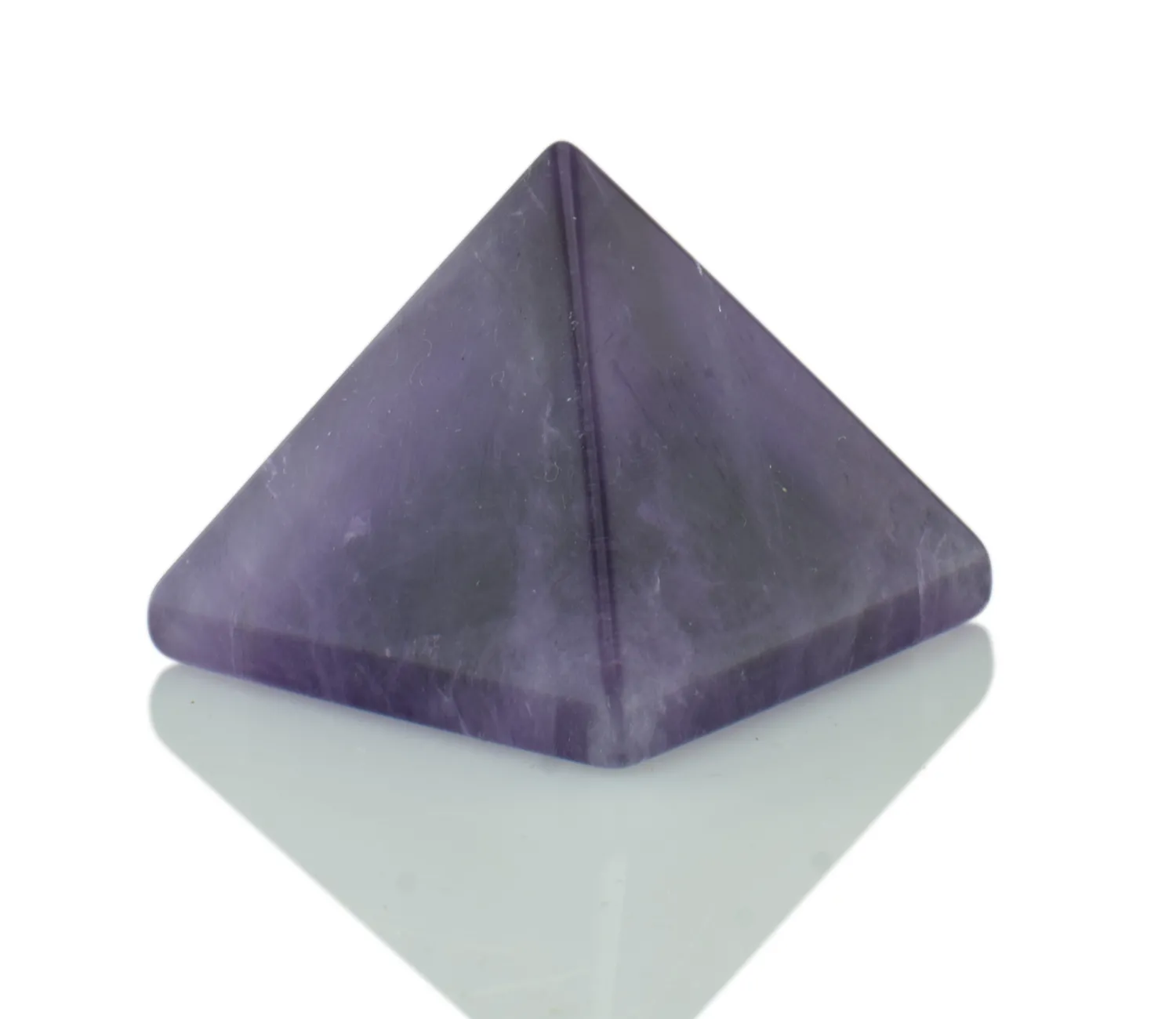 Pyramide aus Amethyst