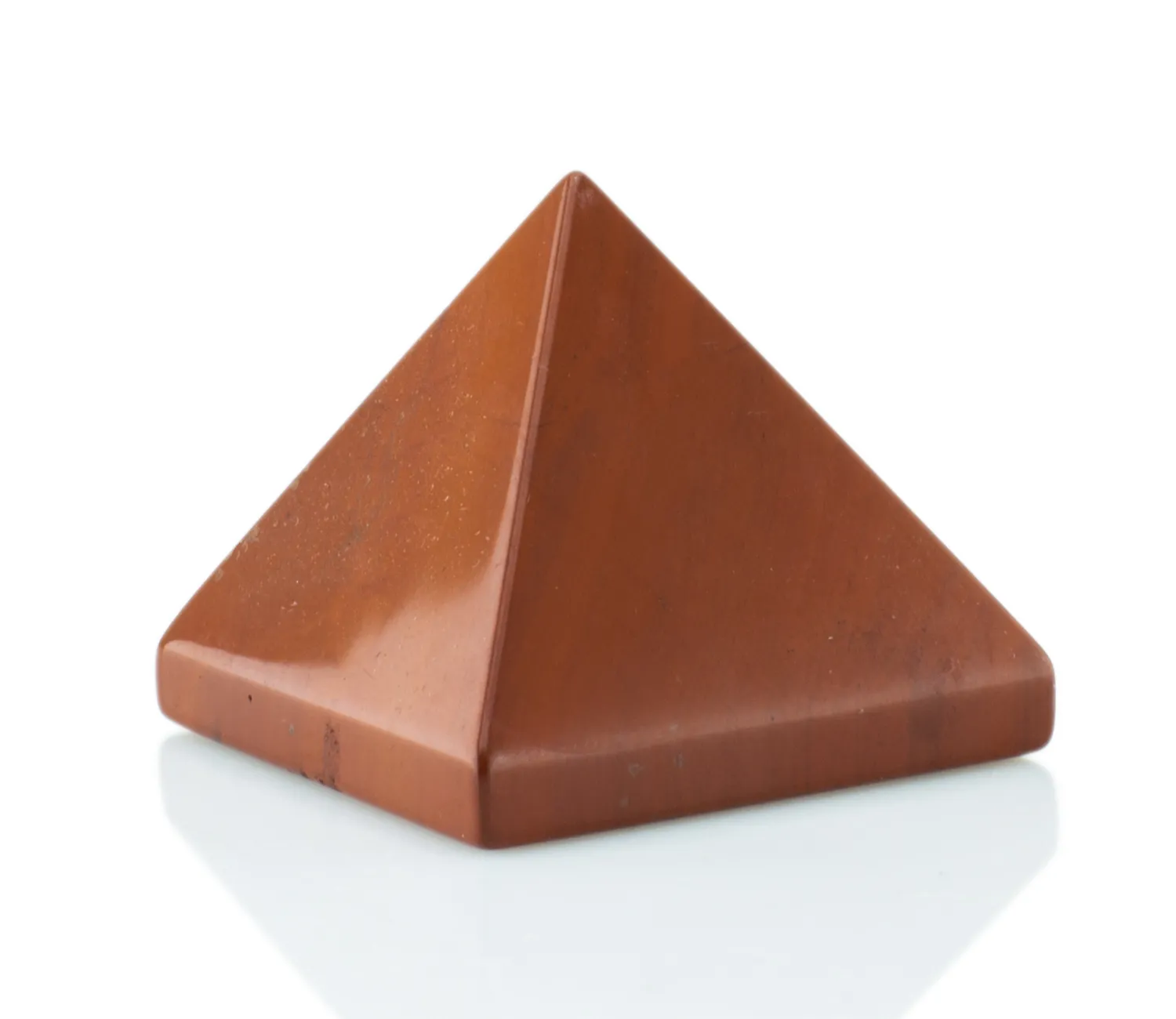 Pyramide aus rotem Jaspis