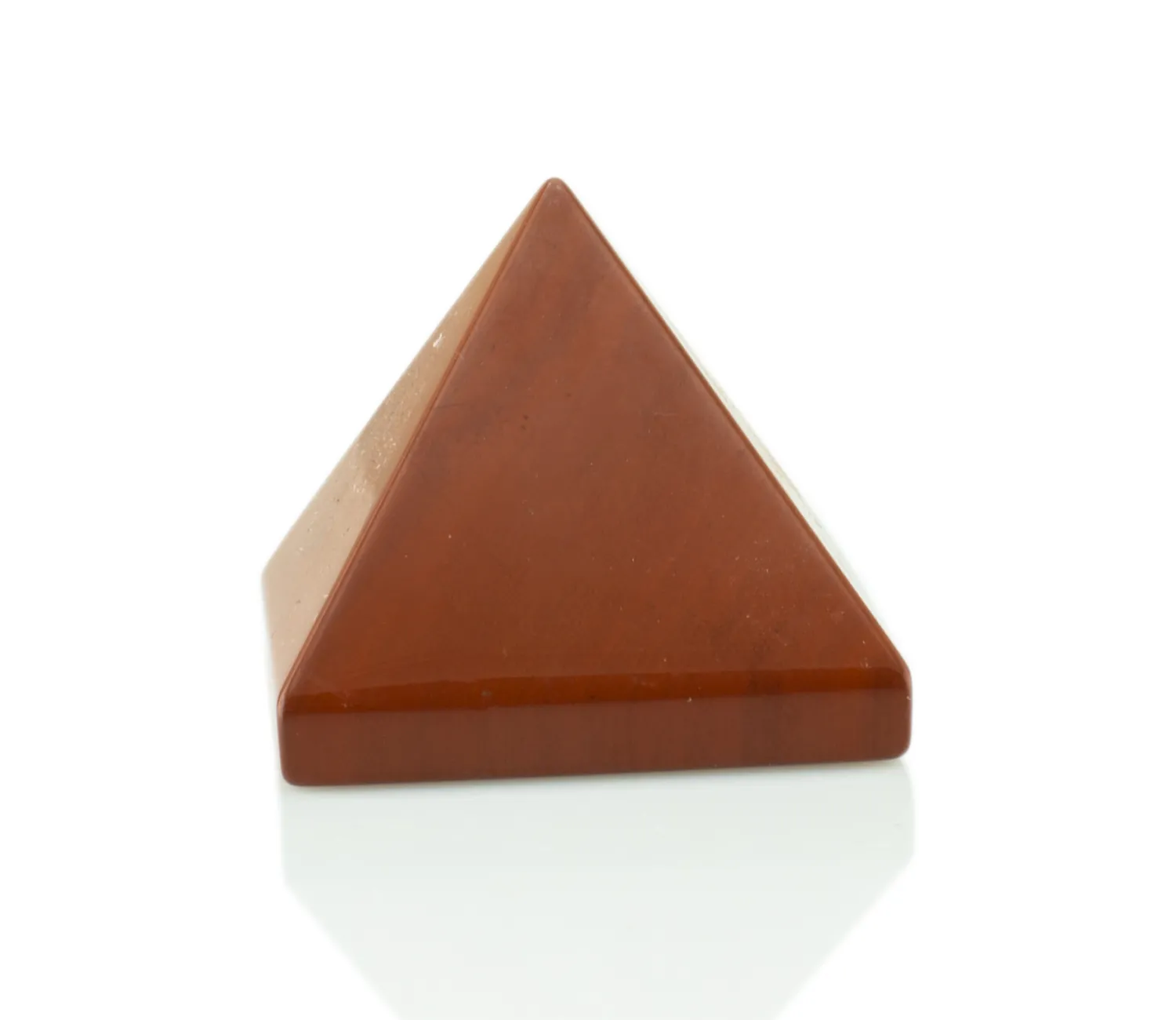 Pyramide aus rotem Jaspis