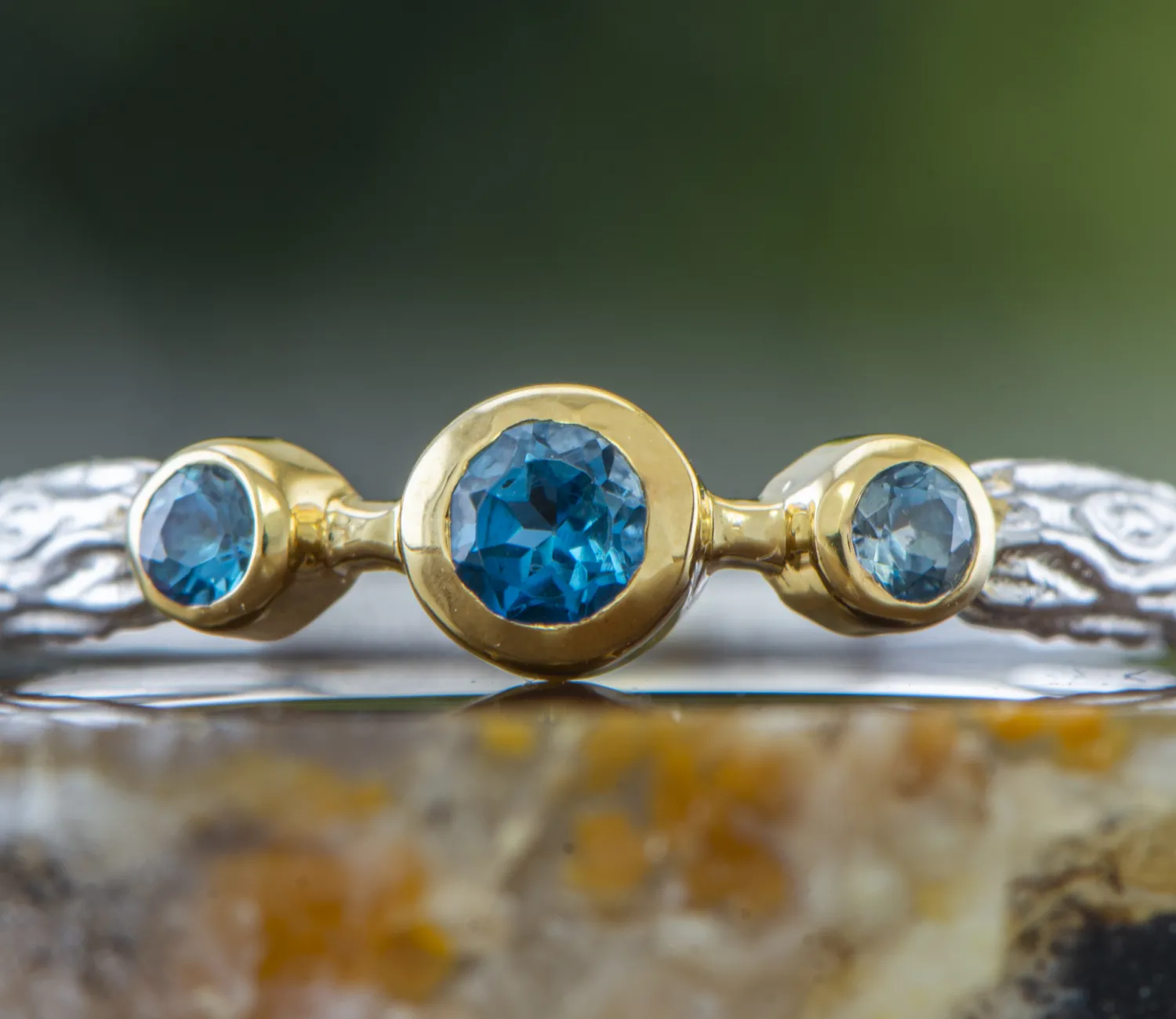 Silberring mit London Topas