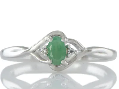 Ring mit Smaragd (Emerald)