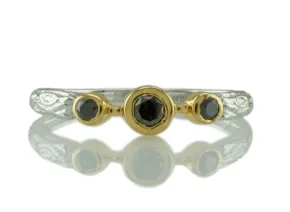 Ring mit Schwarzem Diamant