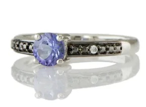 Ring mit Tansanit