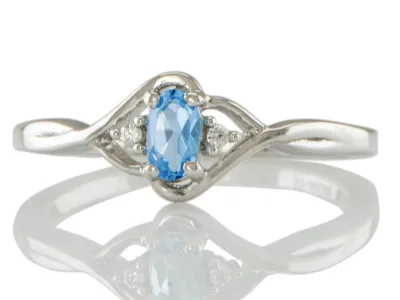 Ring mit Blauem Topas