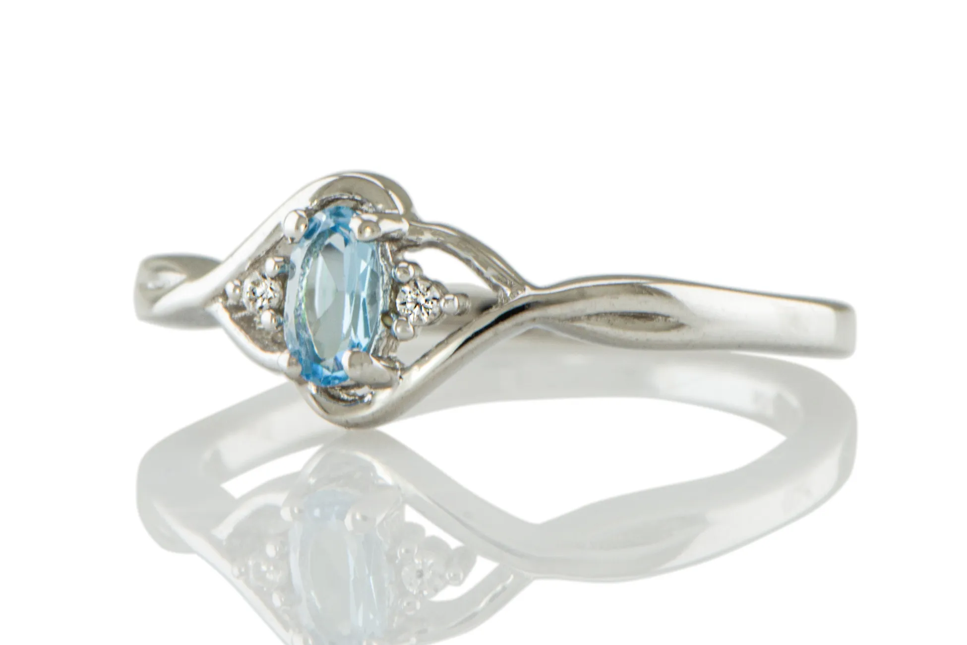 Ring mit Blauem Topas
