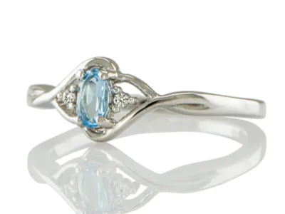 Ring mit Blauem Topas