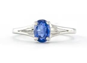 Ring mit blauem Kyanit