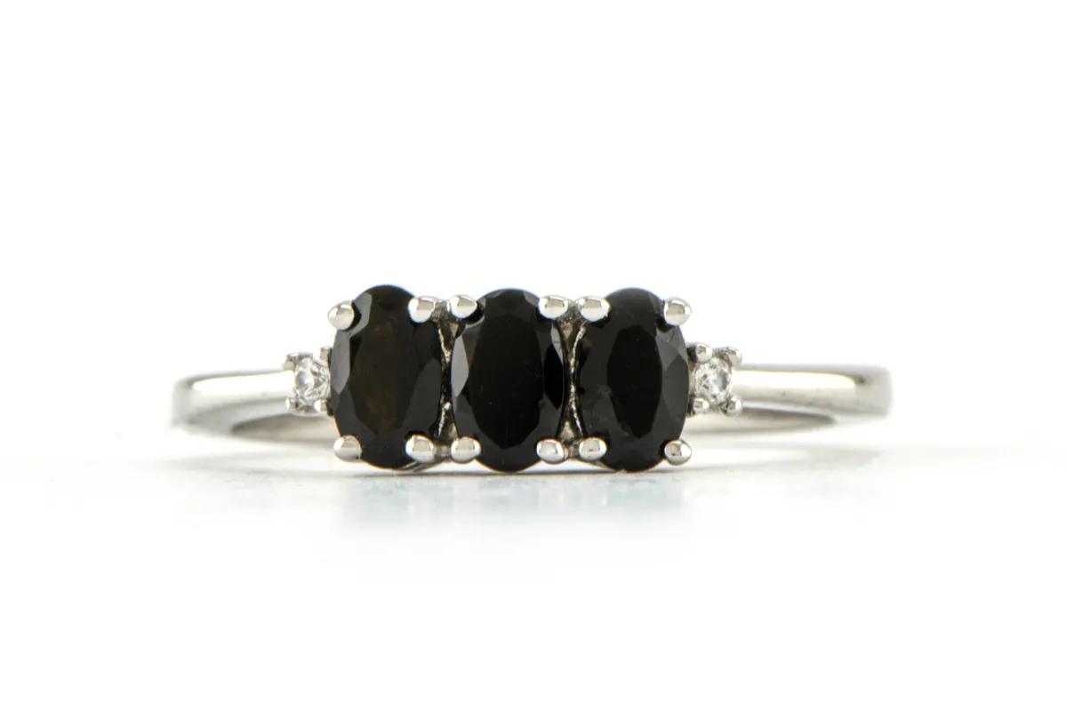 Schwarzer Turmalin Ring