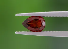 Granat 7x5mm