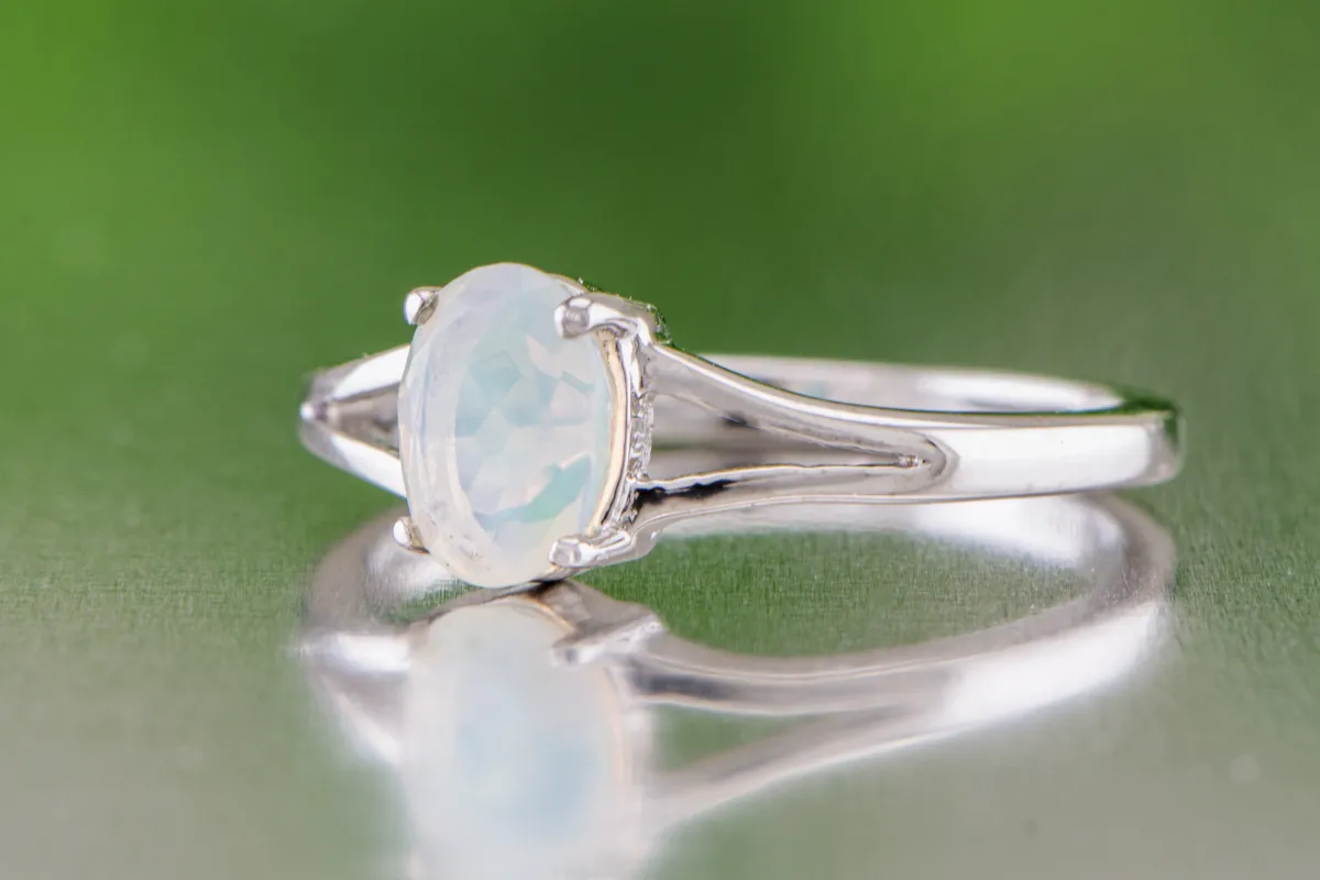 Silberring mit Opal