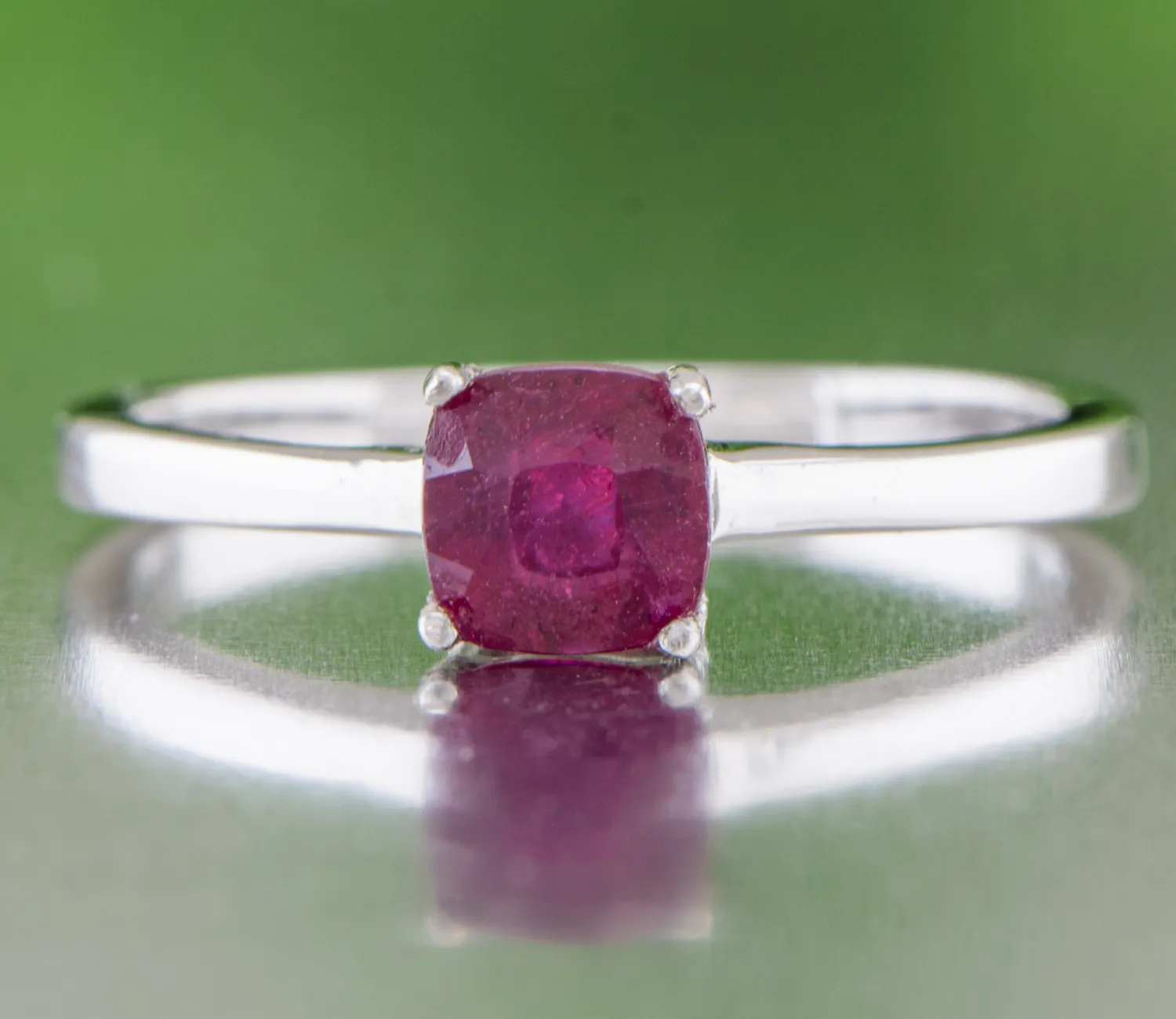 Silberring mit Rubin