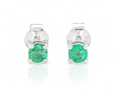 Silberohrringe mit 4 mm Smaragd
