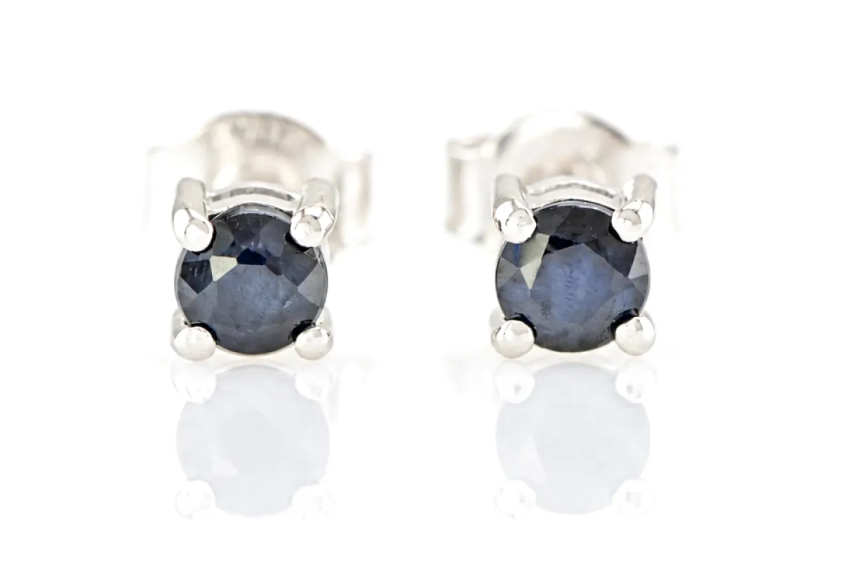 Silberohrringe mit natürlichem Blauem Saphir