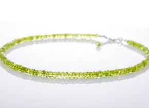 Halskette mit Peridot