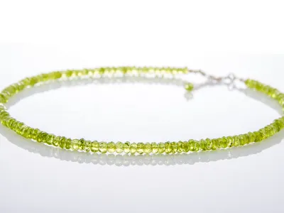 Halskette mit Peridot
