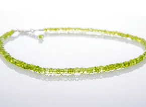 Halskette mit Peridot