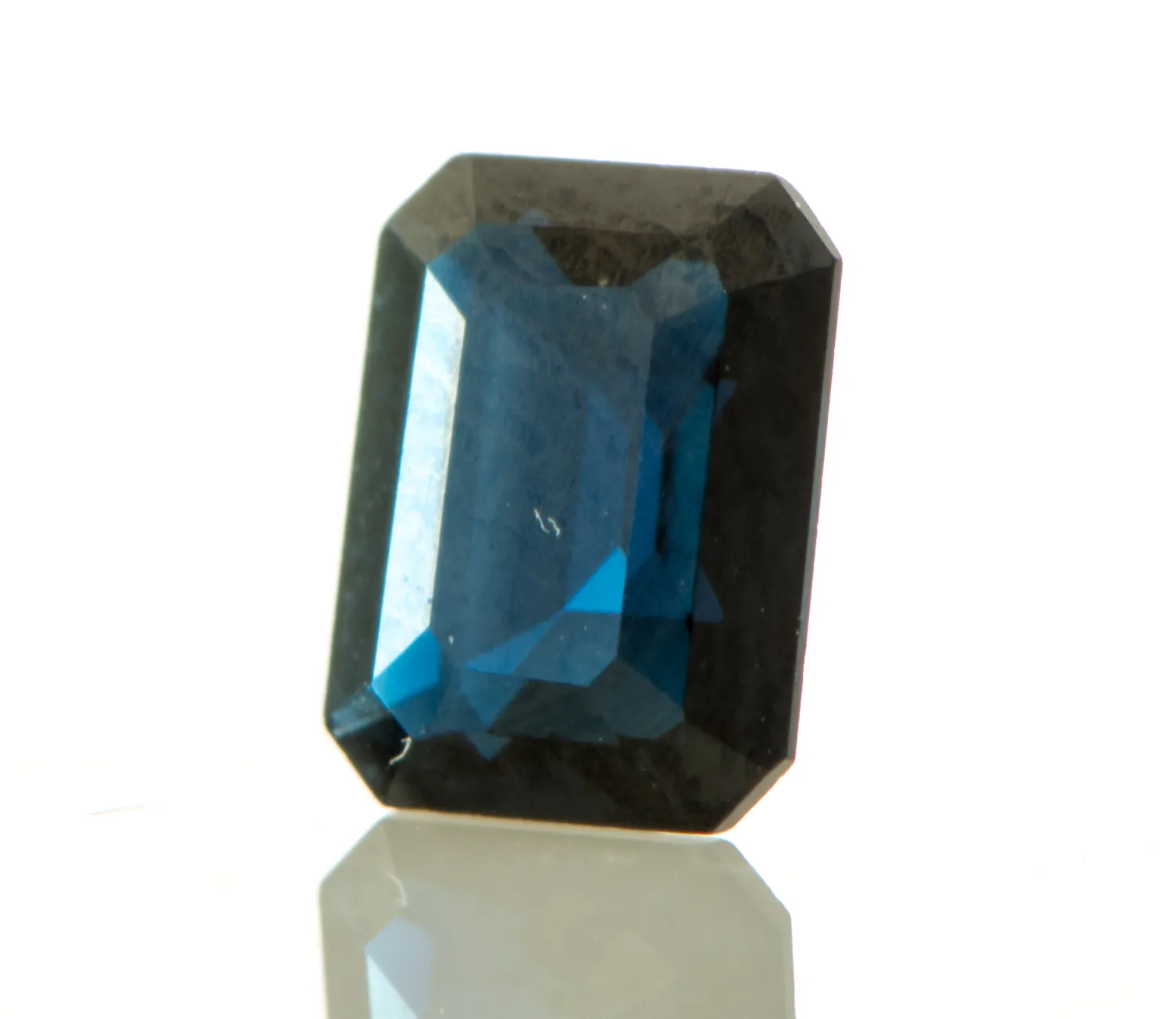 Blauer Turmalin