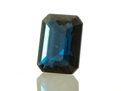 Blauer Turmalin