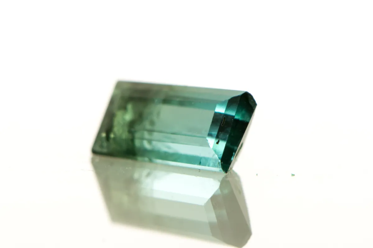 Blauer Turmalin